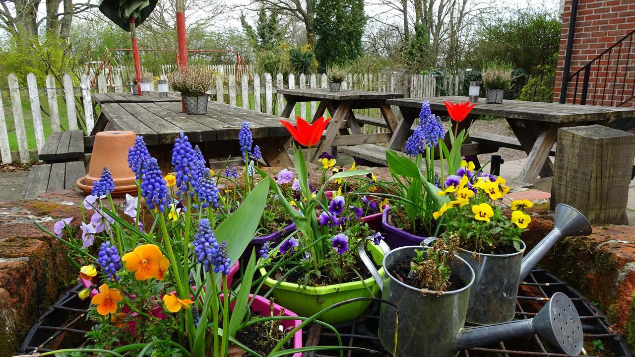 The Furze Bush Inn 뉴버리 외부 사진